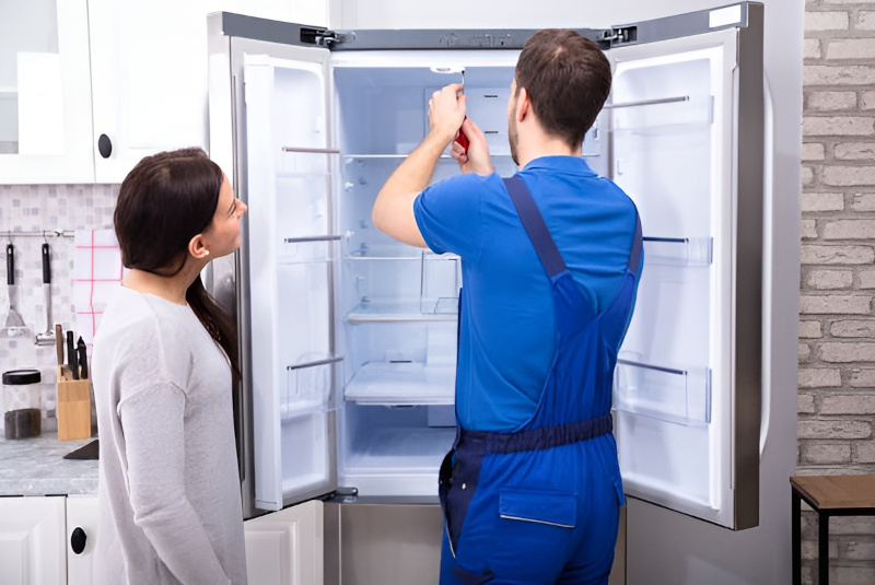 Refrigerator repair in Lakeside